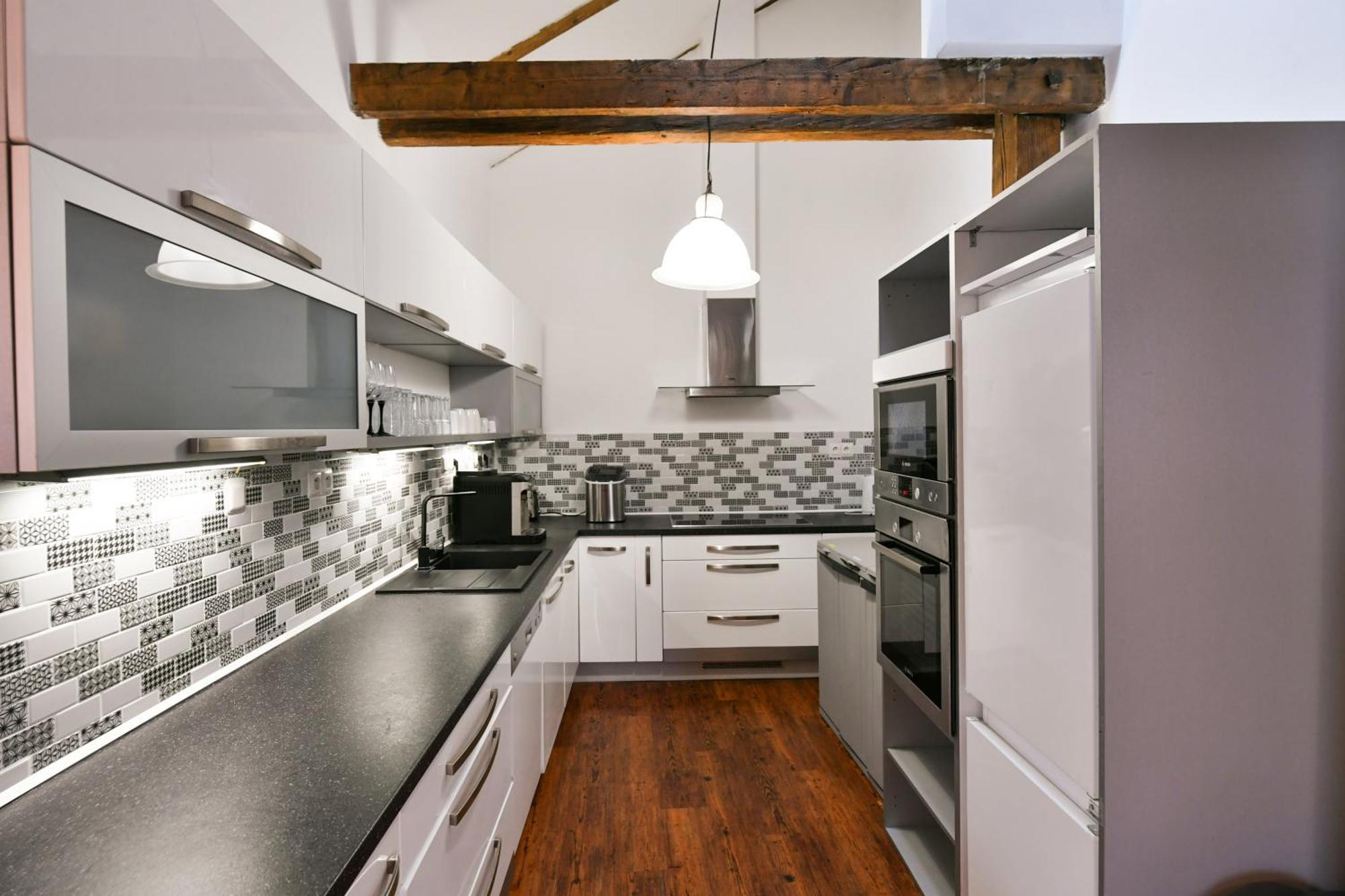 Amazing Charles Bridge Apartment 프라하 외부 사진
